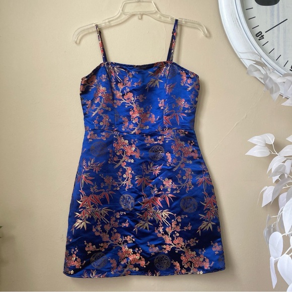 SHEIN Oriental Mini Dress - Picture 3 of 13